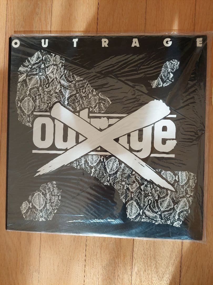 OUTRAGE LPレコード2枚 ステッカー付き