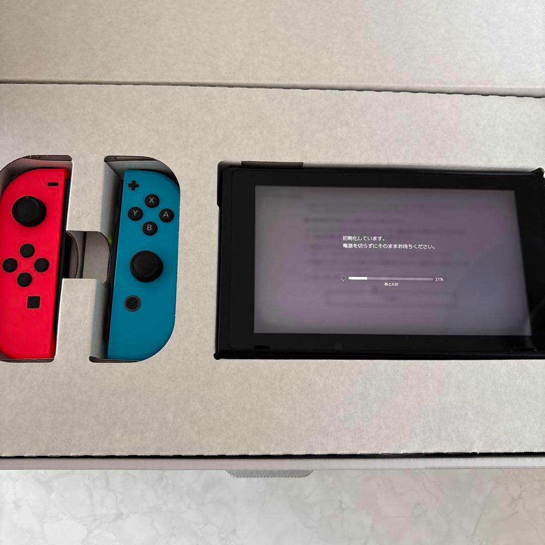 【美品】Nintendo Switch 本体【即発送】