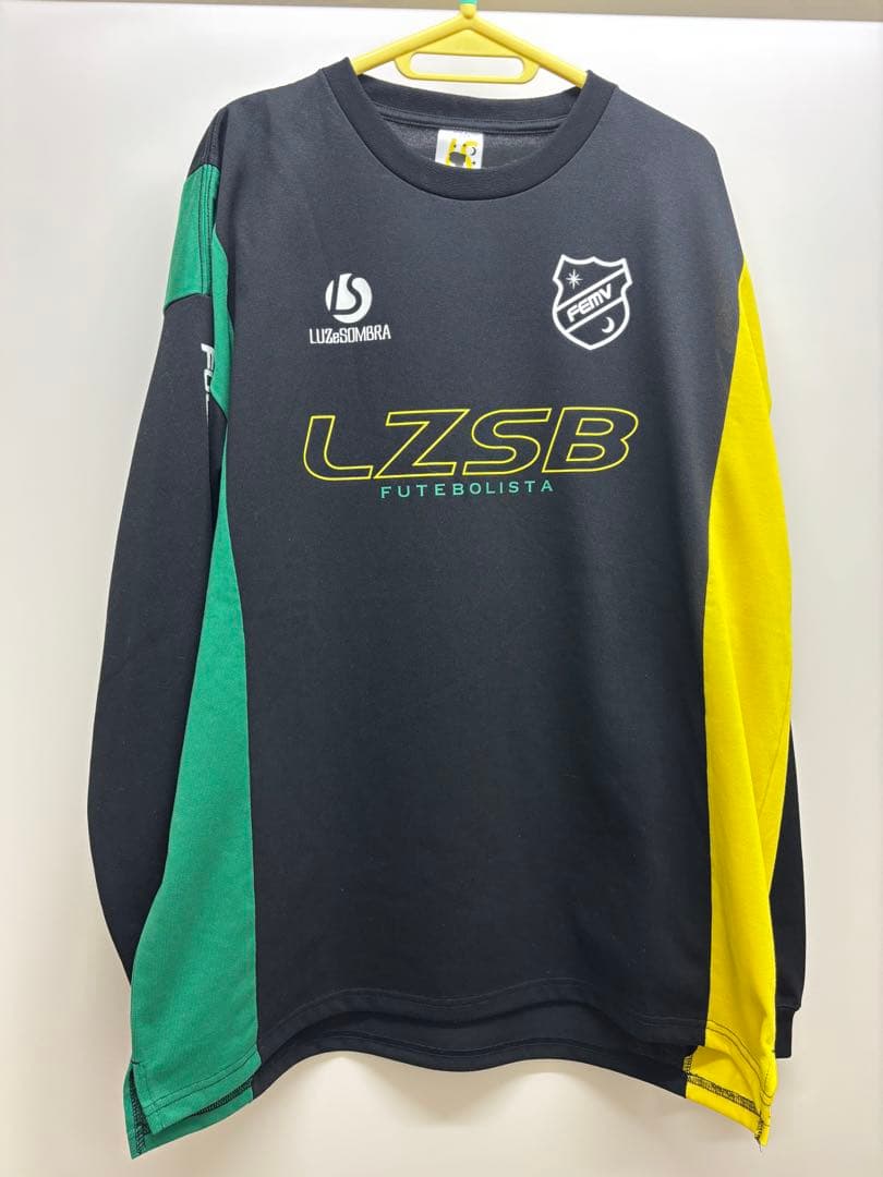 ルースイソンブラ　長袖シャツ　XL