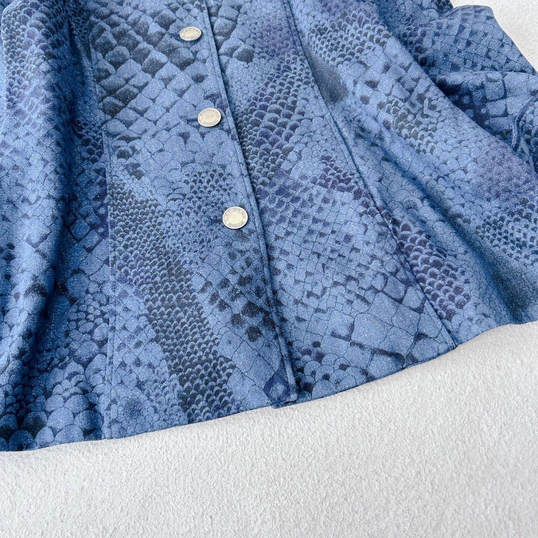美品✨レオナール　 ジャケット　シルク100% 金ボタン　ブルー　総柄　XL