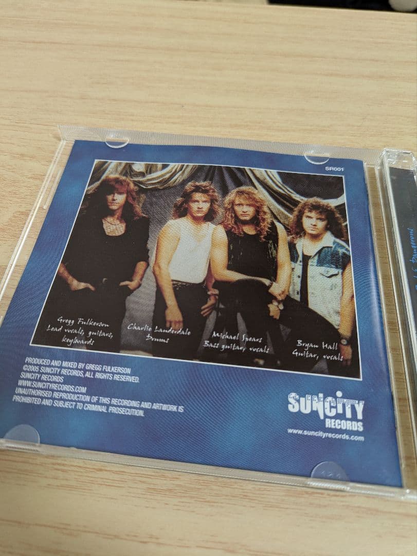 洋楽 BLUE TEARS Mad, Bad & Dangerous
