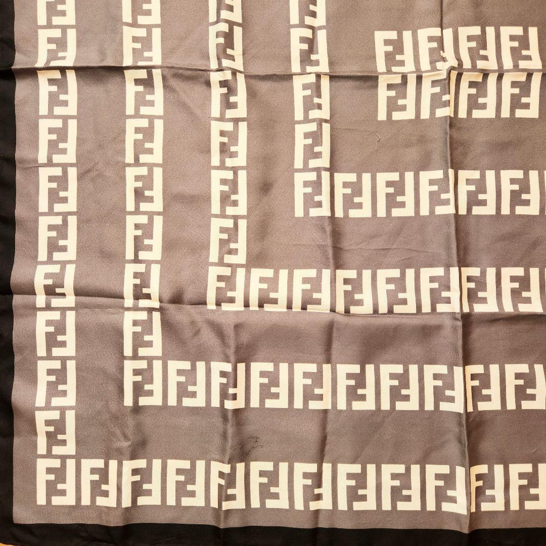 正規品★フェンディ★FENDI★ズッカ柄★シルクスカーフ