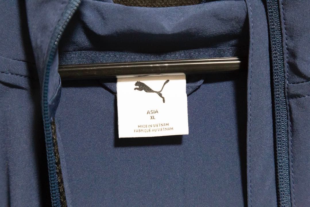 PUMA プーマ 新品 XL フード付きネイビージャケット 吸水速乾