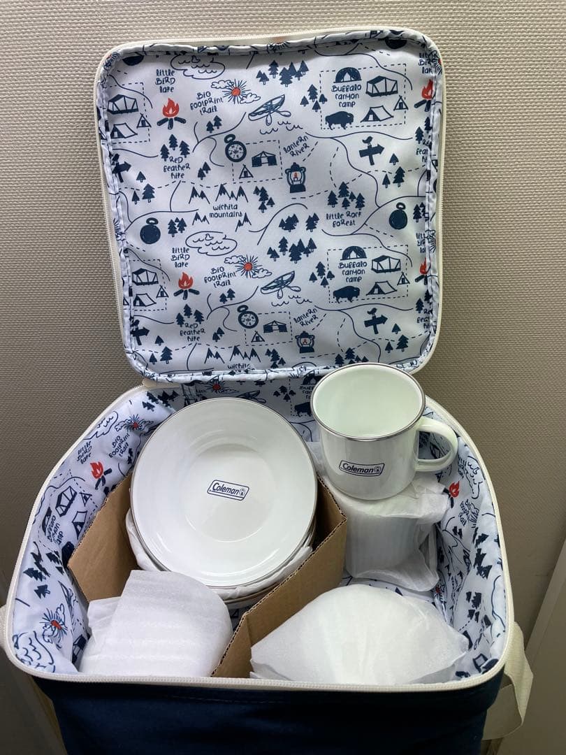 Coleman アウトドア食器４人用セット ネイビー収納ケース付
