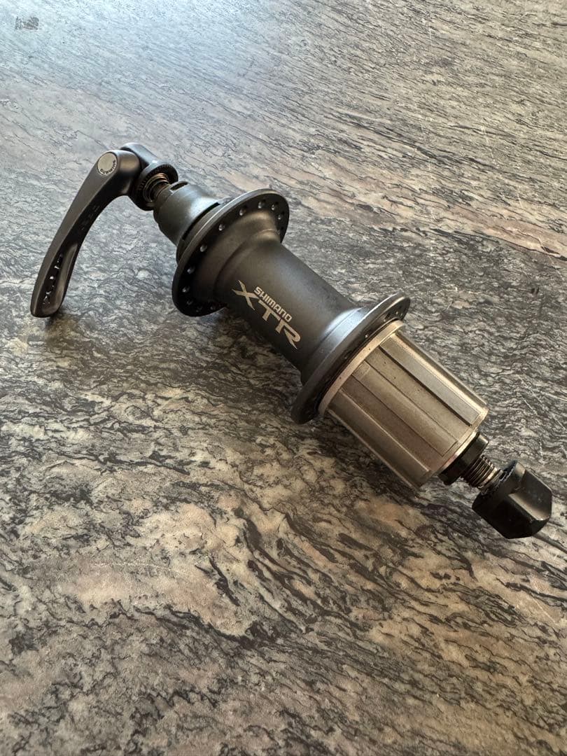 SHIMANO XTR FH-M950 32H 純正QR付 グレー 新品未使用