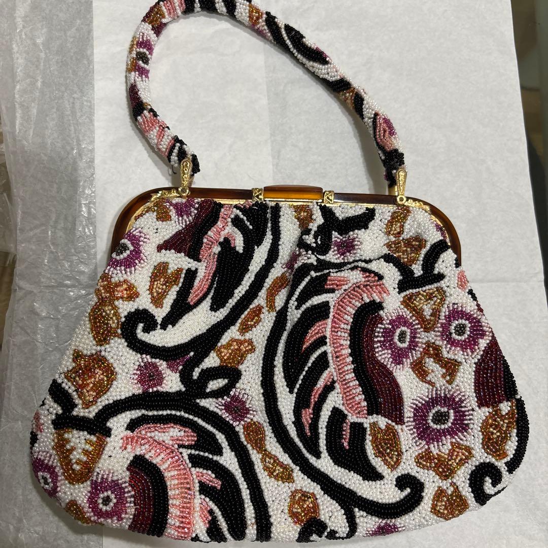 ビーズ花柄バッグ　手工芸