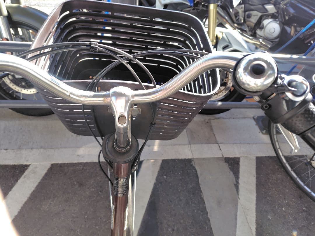 パナソニック電動自転車 26インチブラウンバスケット付.バッテリー2個、ジャンク