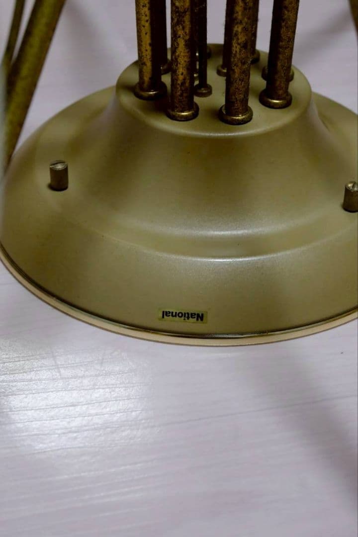 フロストガラス 8灯シャンデリア（引っ掛けタイプ）