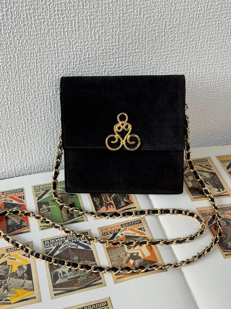 美品❣　CELINEセリーヌ　黒 スエード 　ゴールド　チェーンバッグ