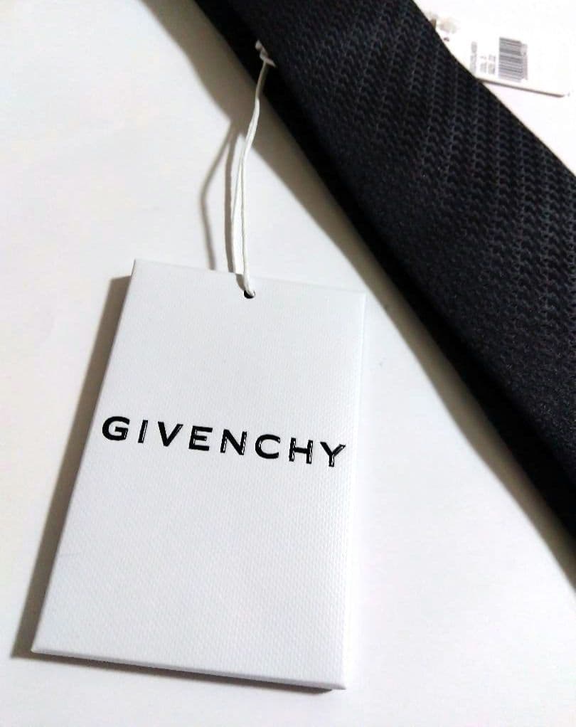 新品未使用　GIVENCHY　ネクタイ　シルク　ジャガード