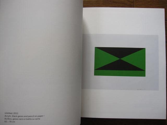 アート・デザイン・音楽 Carmen Herrera Works on Paper 2010-2012