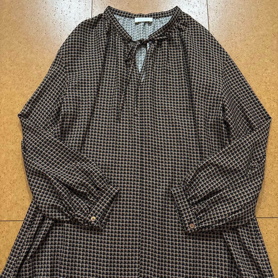 未使用3.5万Ballseyボールジィ★アイビープリントギャザーネックワンピース