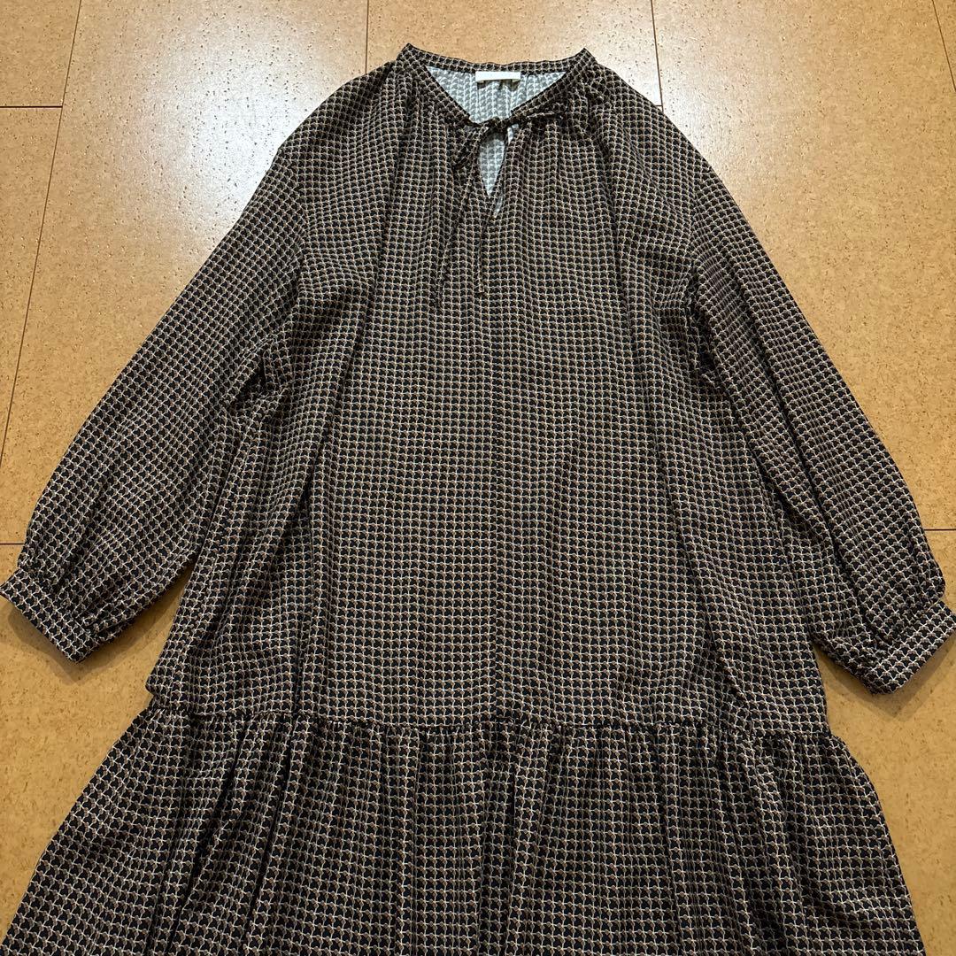 未使用3.5万Ballseyボールジィ★アイビープリントギャザーネックワンピース