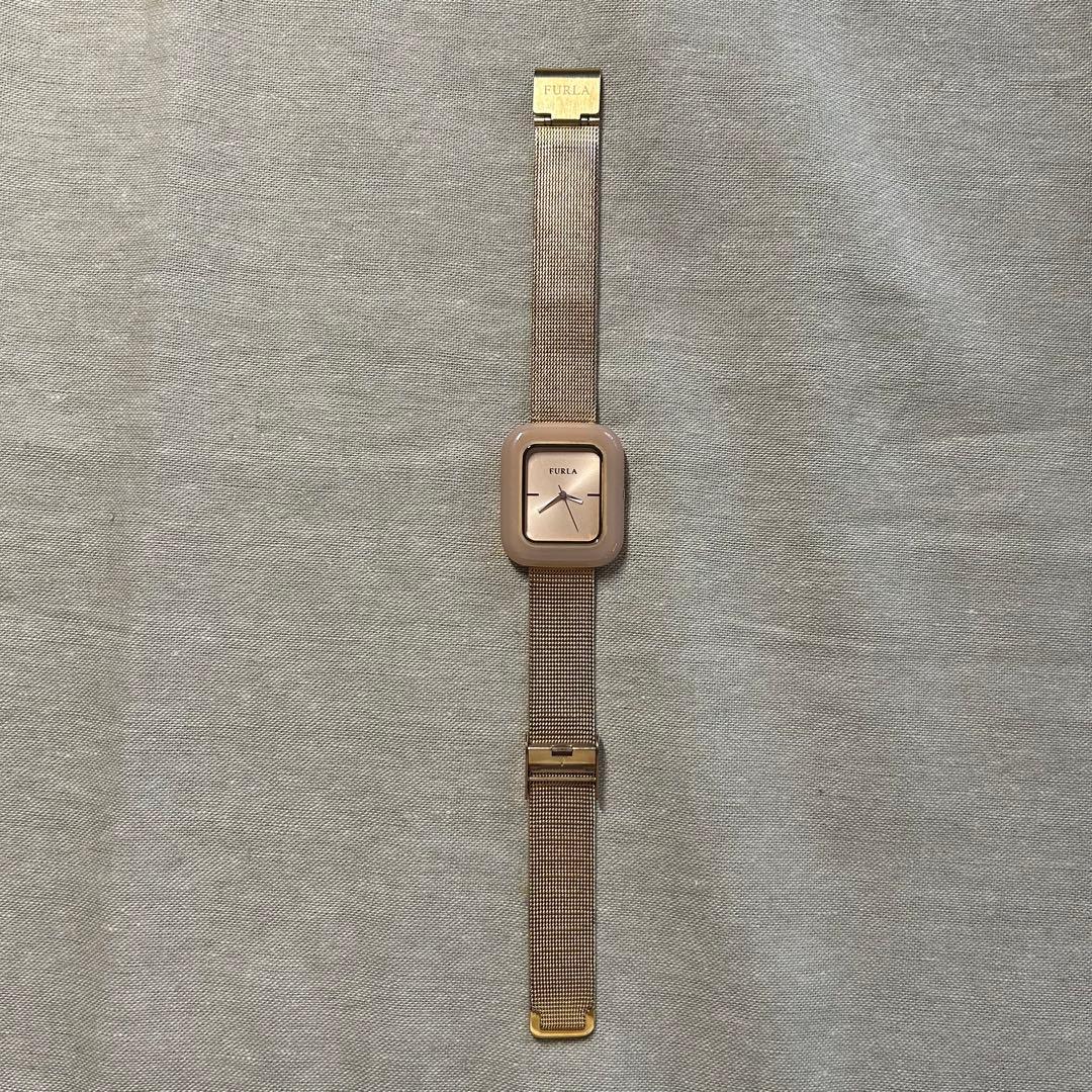 FURLA ベージュ スクエア メッシュベルト 時計