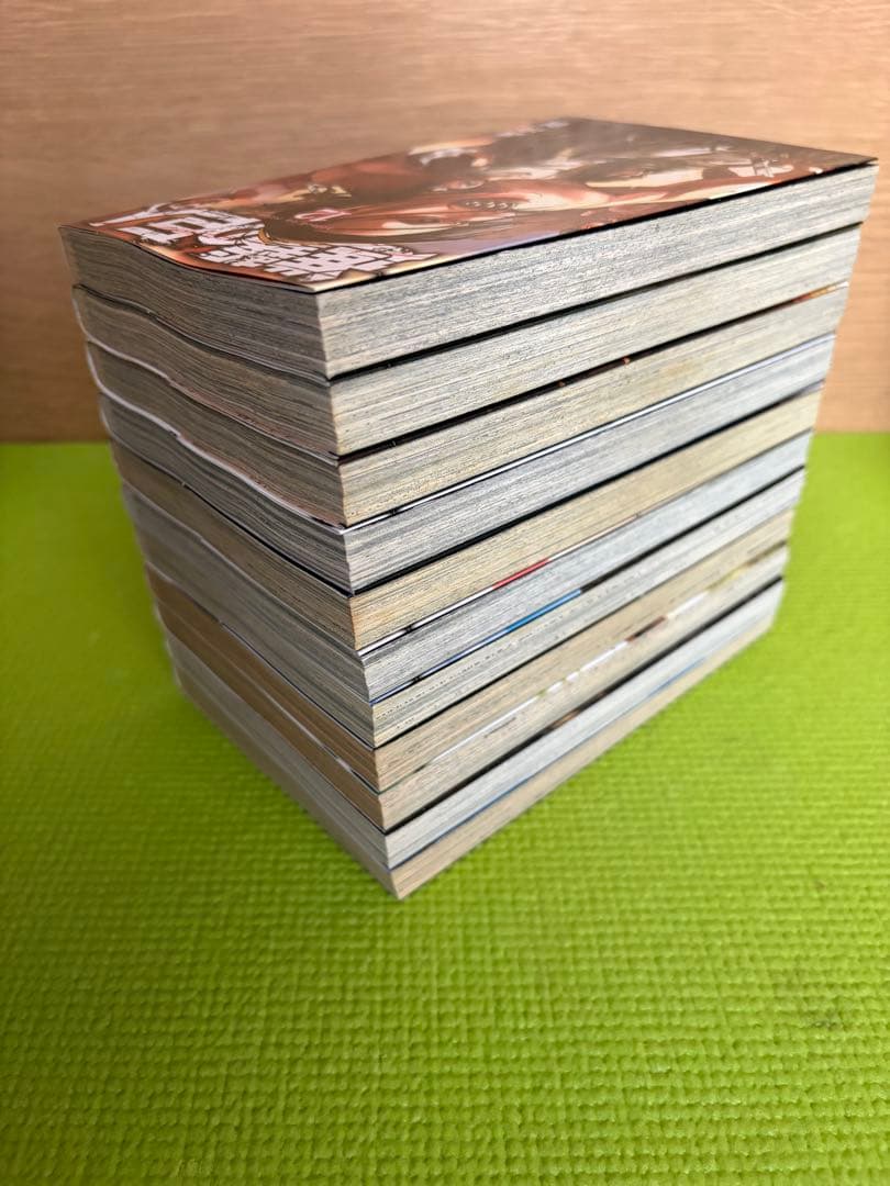 進撃の巨人　全巻+関連本7冊