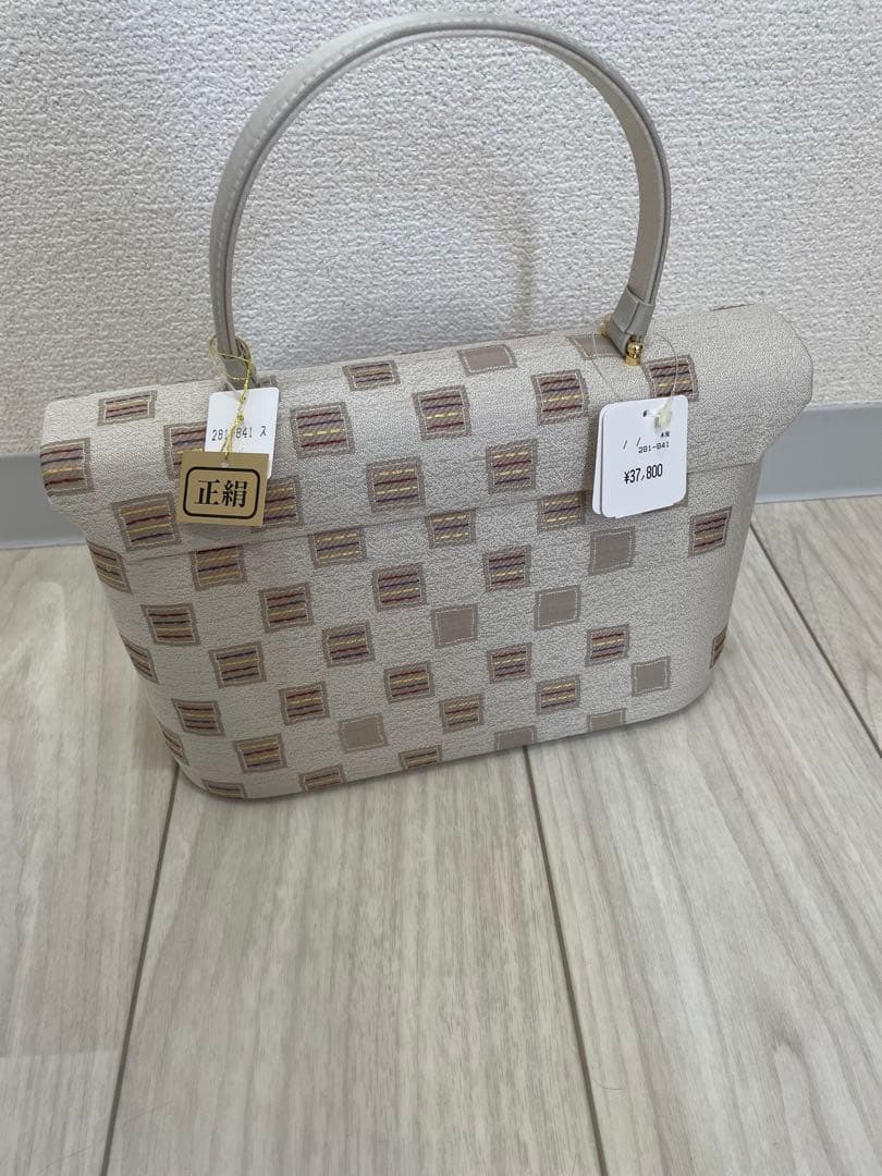 和バッグとシルバーゴールド下駄のセット