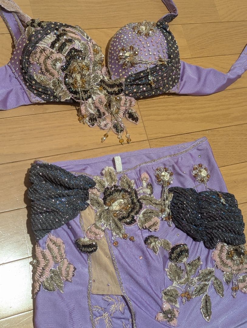 値段交渉可！　美品ベリーダンス衣装　オリエンタル　✧説明文をよくご確認ください