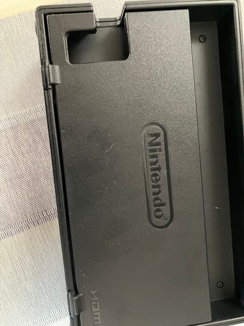 【ジャンク品】Nintendo Switch 初代モデル・電源は入ります