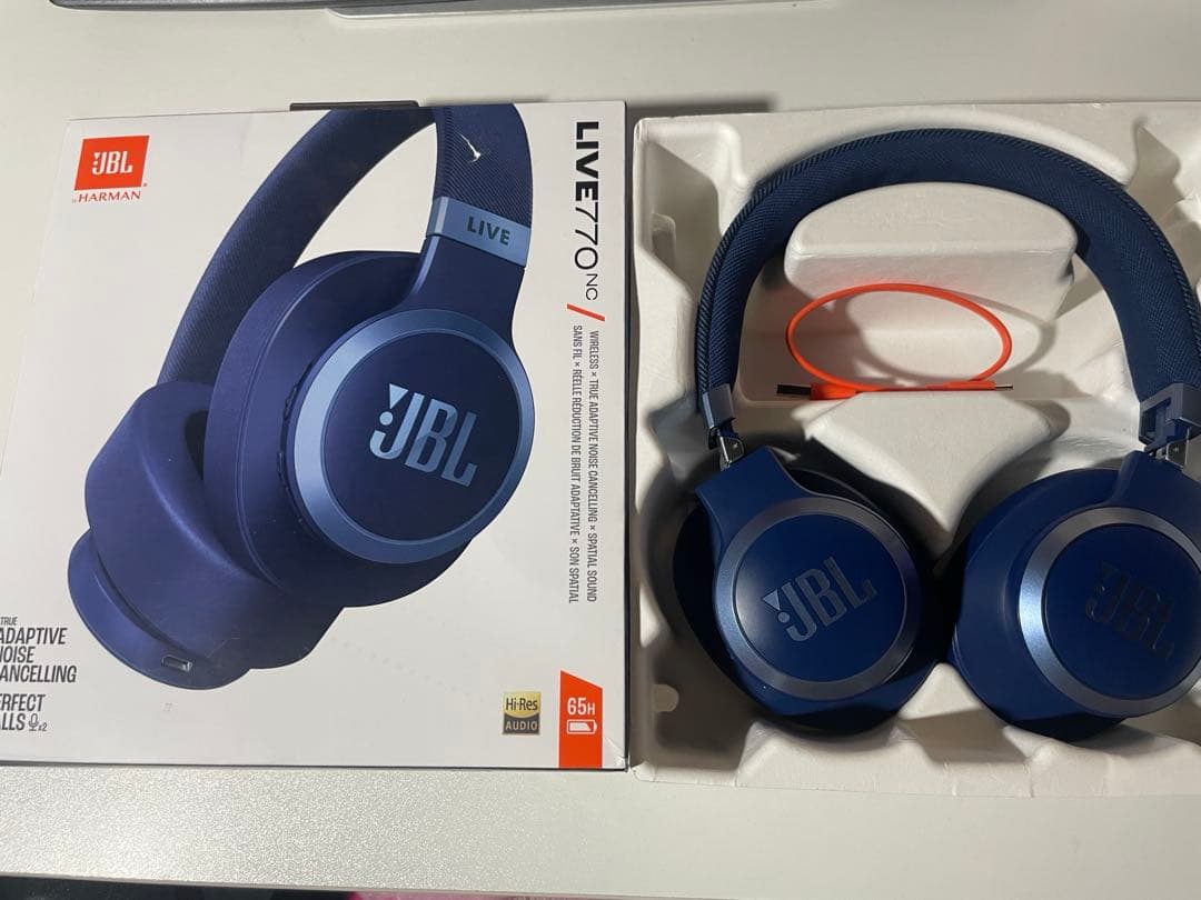 JBL LIVE 770NC ワイヤレスヘッドホン ブルー