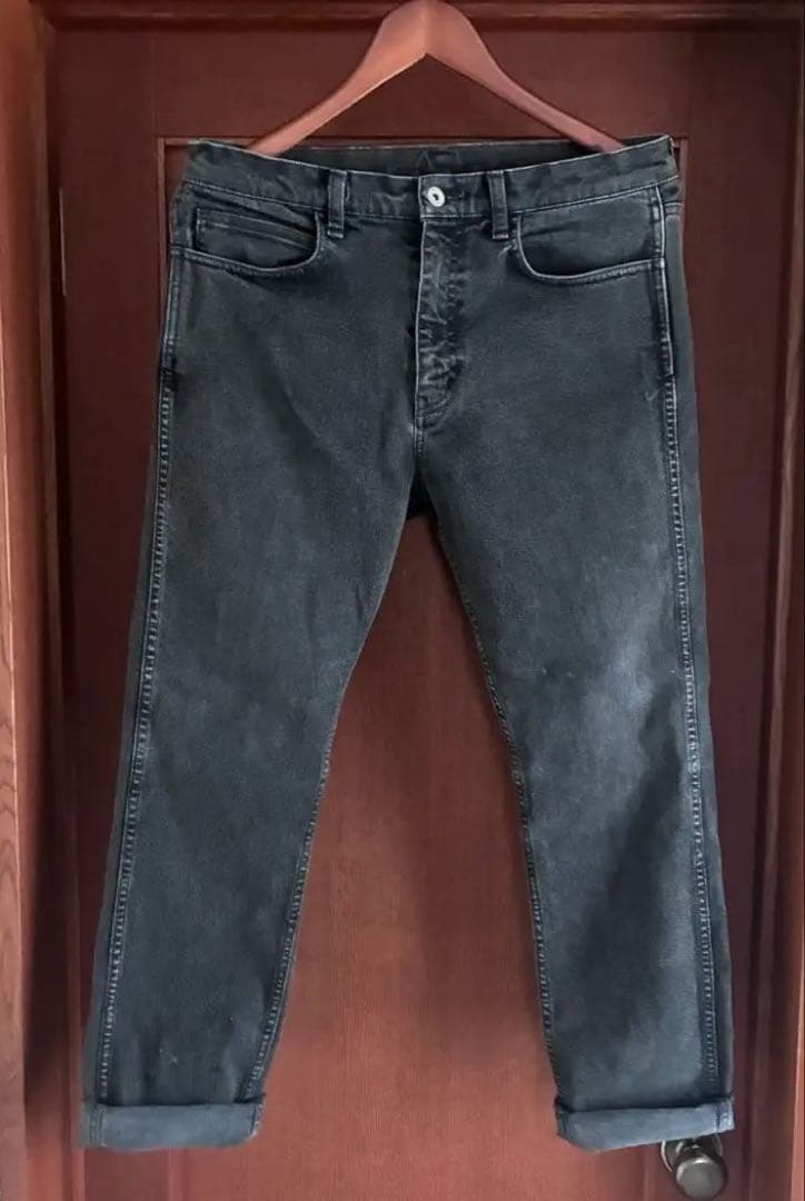 TAPERED SLIM STRAIGHT BLACK DENIMロンハーマン