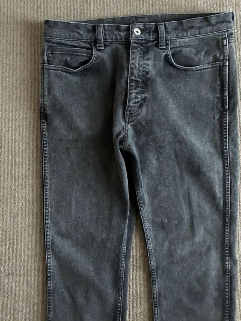 TAPERED SLIM STRAIGHT BLACK DENIMロンハーマン
