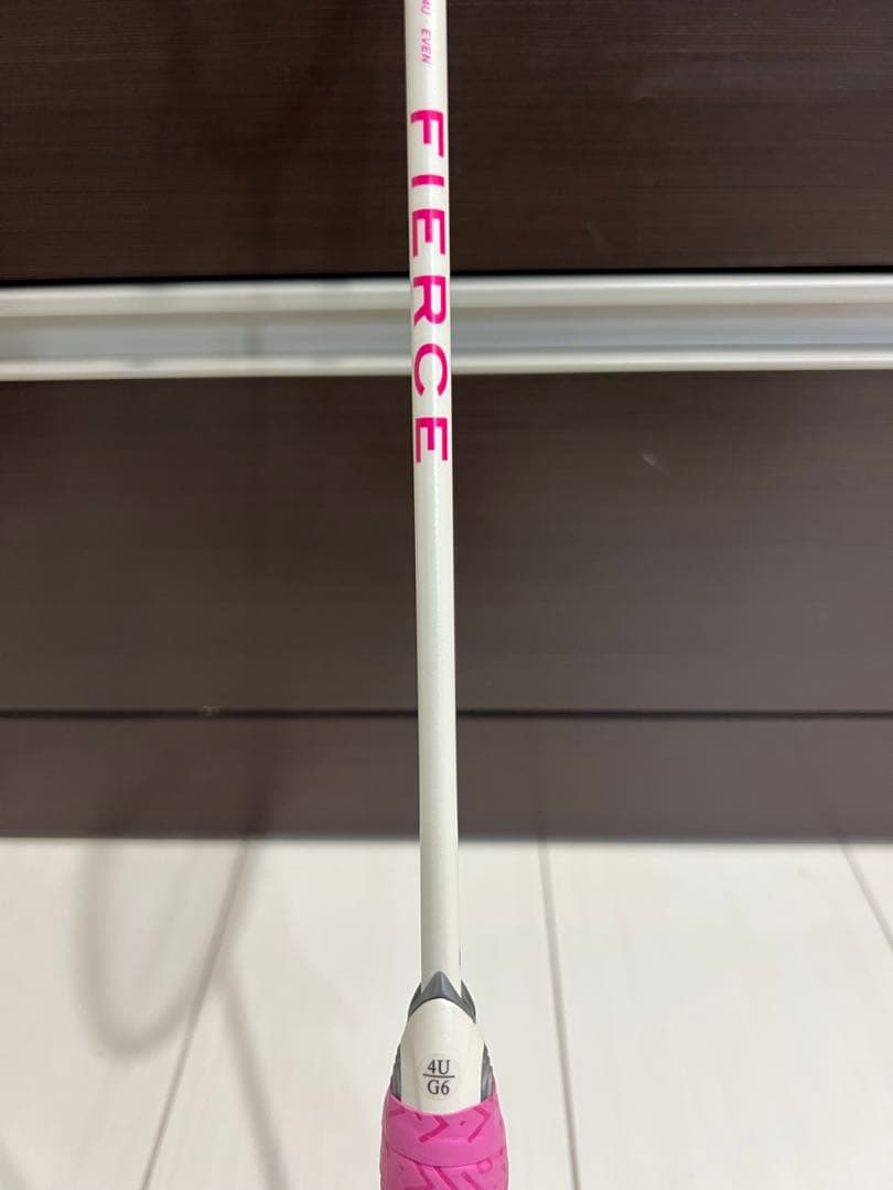 27☆Wilson バドミントンラケット FIERCE CX7000