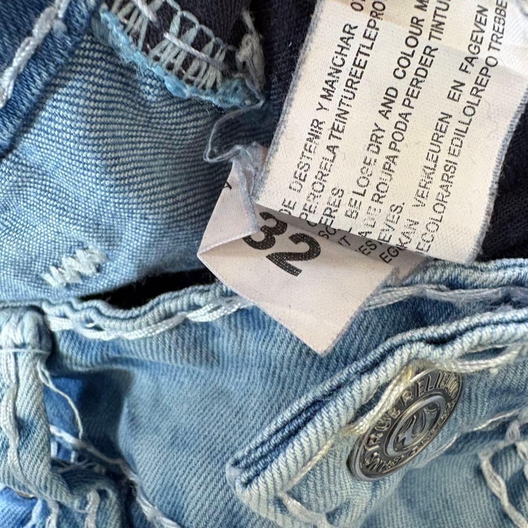 ⭐️IO着用⭐️ TRUE RELIGION デニムパンツ　色落ち加工　32
