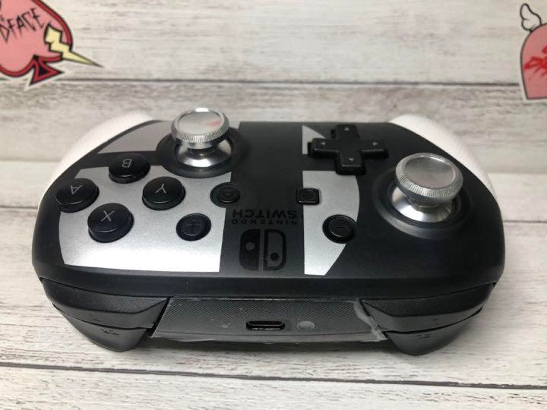 67【超人気カラー&LEDカスタム】switchpro 大乱闘　完動品 超美品