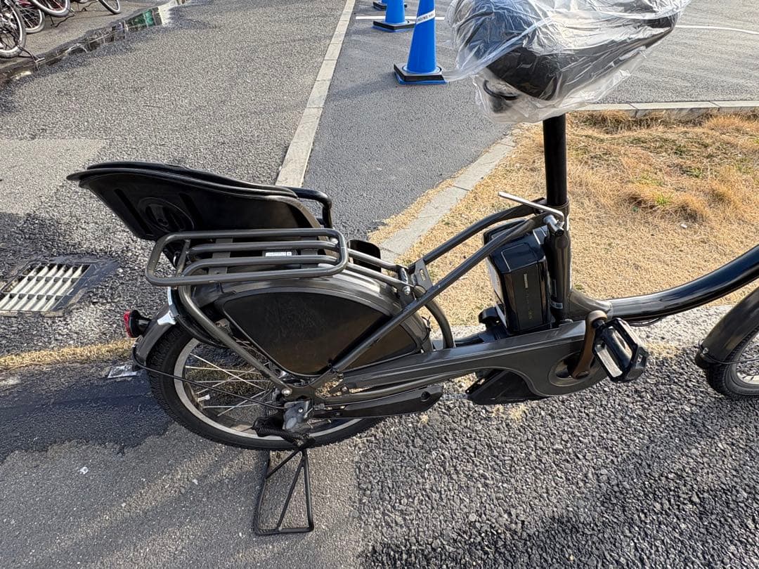 中古20㌅ブリヂストン電動アシスト自転車　8.7Ah 大阪　054