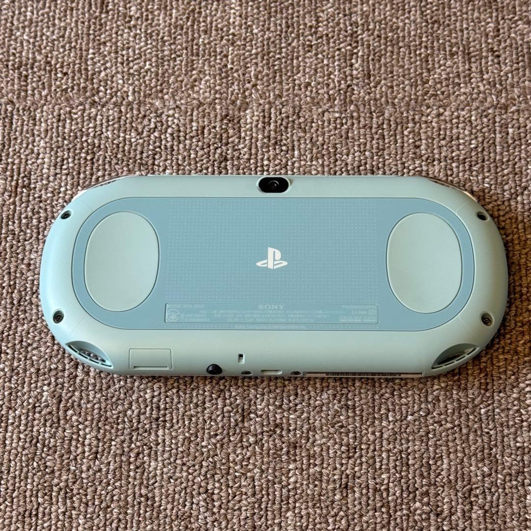 PSVITA PCH-2000 ライトブルー/ホワイト