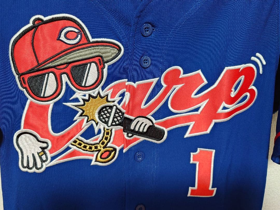 広島カープ 限定 ドッカンユニホーム　鈴木誠也 1 Lサイズ　WBC