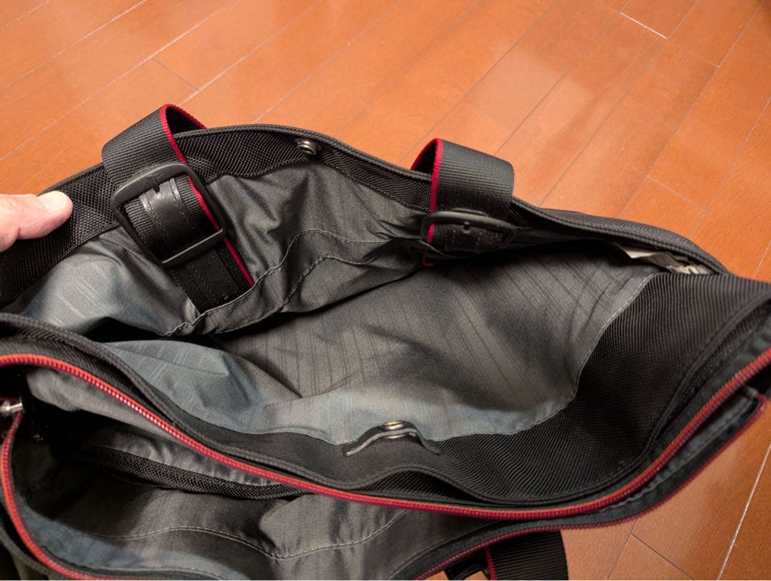 TUMI トートバッグ
