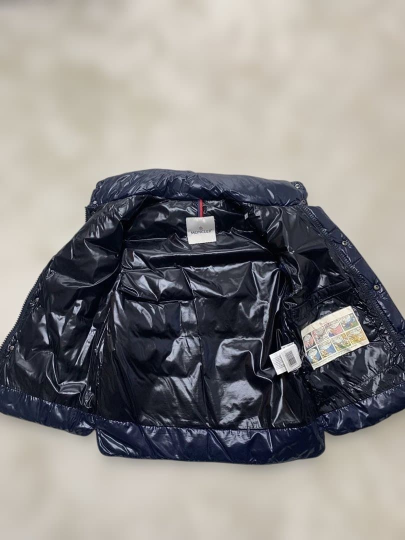 MONCLER ネイビー ダウンベスト　希少デカロゴ