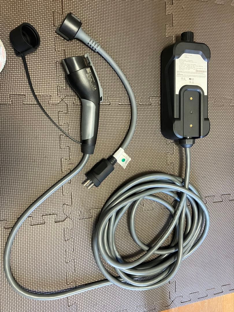 純正　EV 充電ケーブル　充電器　電気自動車