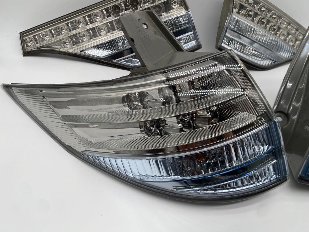トヨタ エスティマ 50系 LEDテールランプ左右セット　ACR50 GSR55