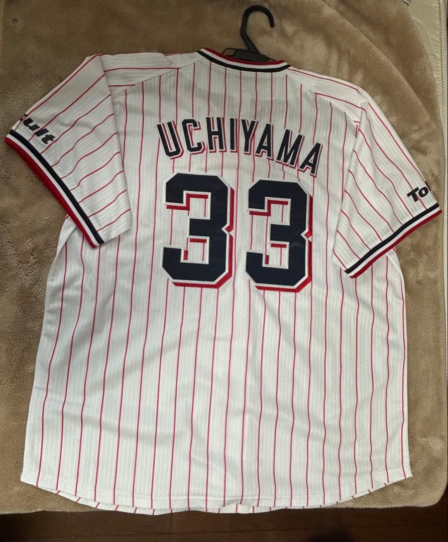 ヤクルトスワローズ内山壮真くんユニフォーム背番号33