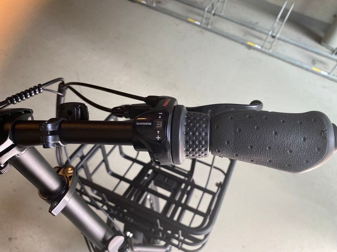 VELMO 電動アシスト自転車 フォレストグリーン