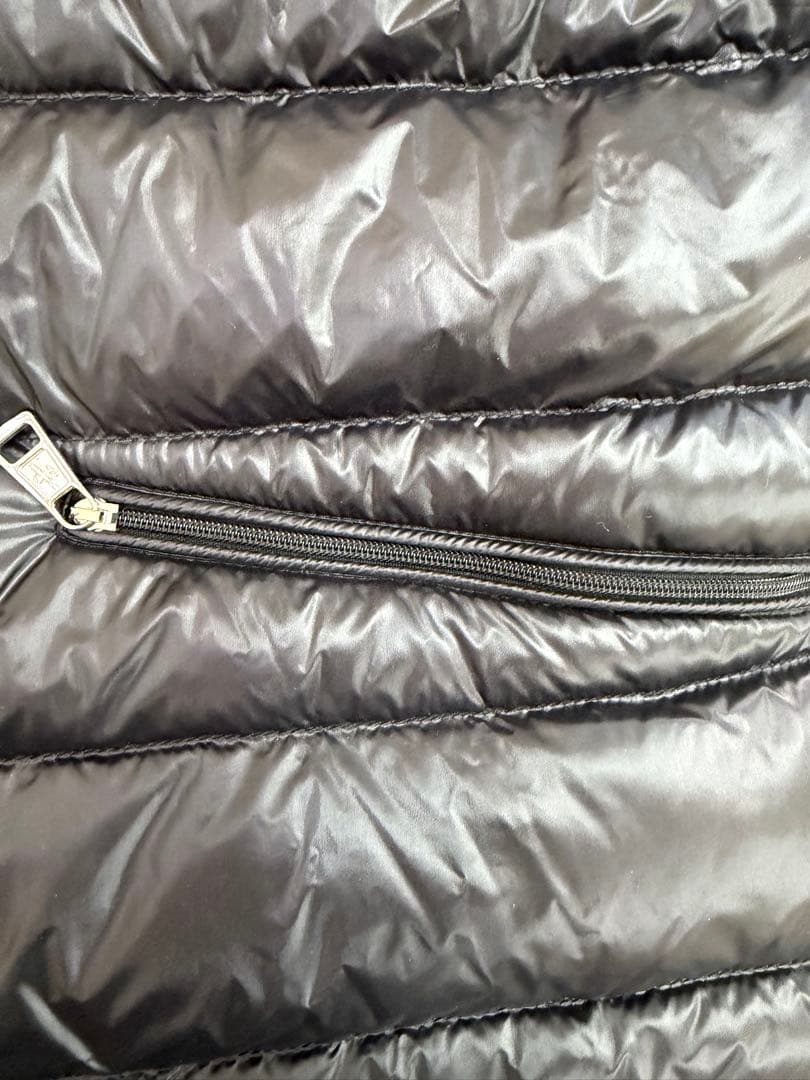 モンクレール　GUI GILET　ダウンベスト　2