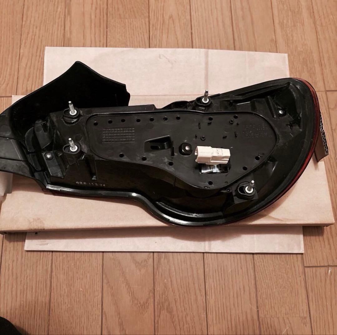 TOM’S LEDテールランプ ZN6 ZC6