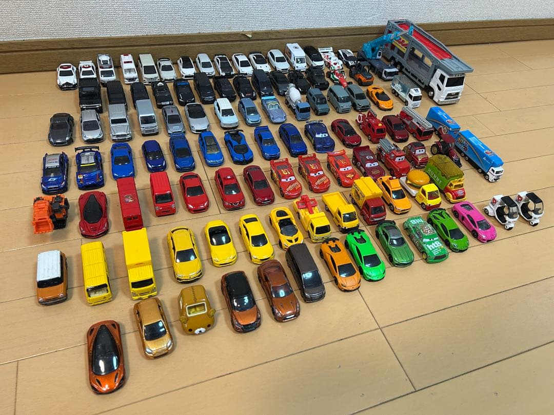 【トミカ100台以上】　５年以内の購入中心
