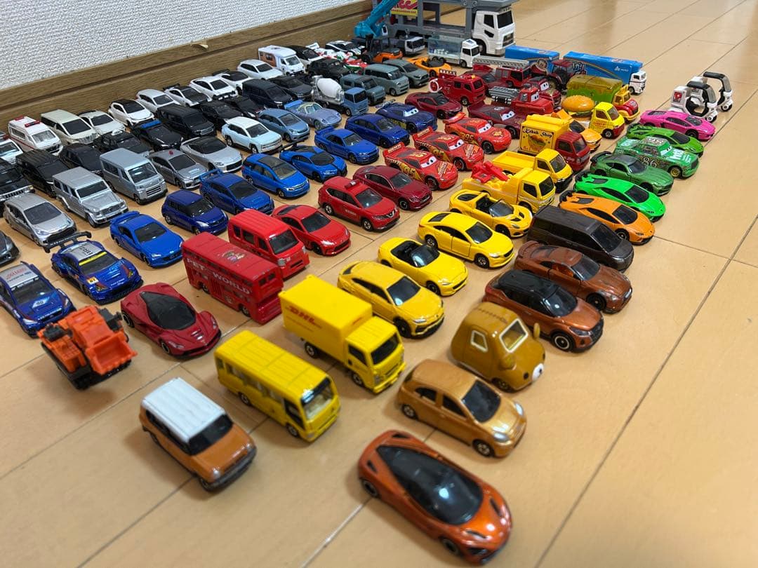 【トミカ100台以上】　５年以内の購入中心