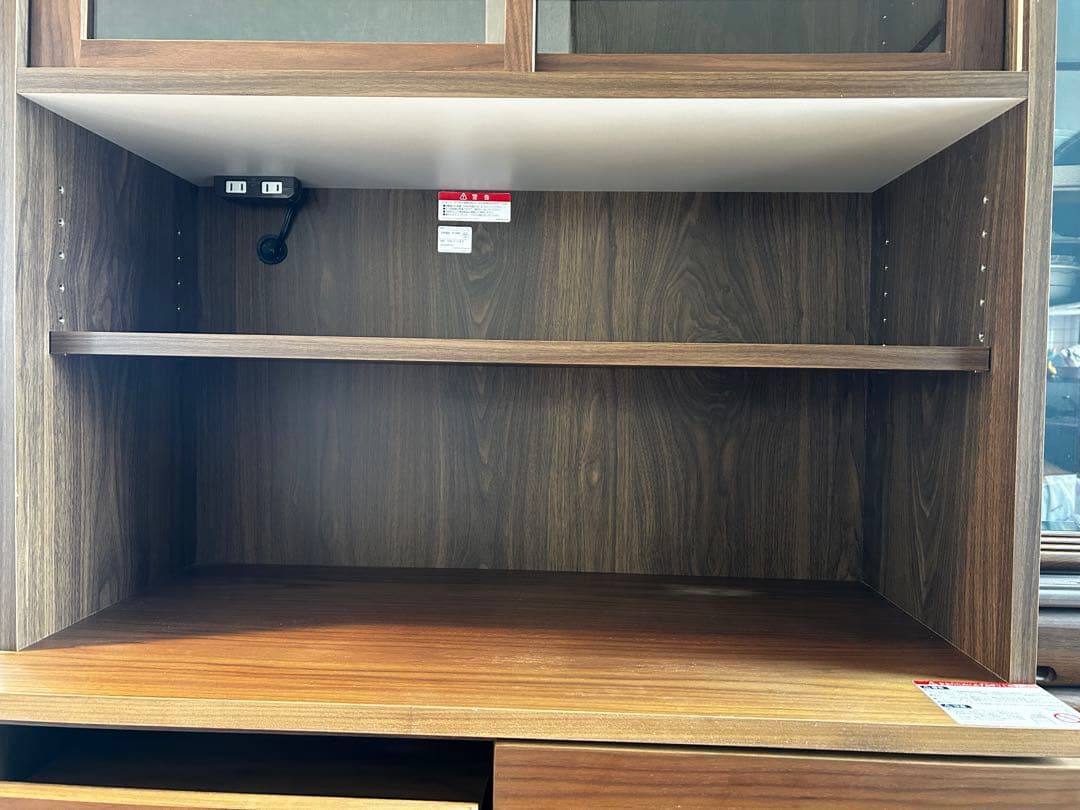 無印良品　木製カップボード・ウォールナット材幅８８×奥行４４×高さ１７５．５ｃｍ