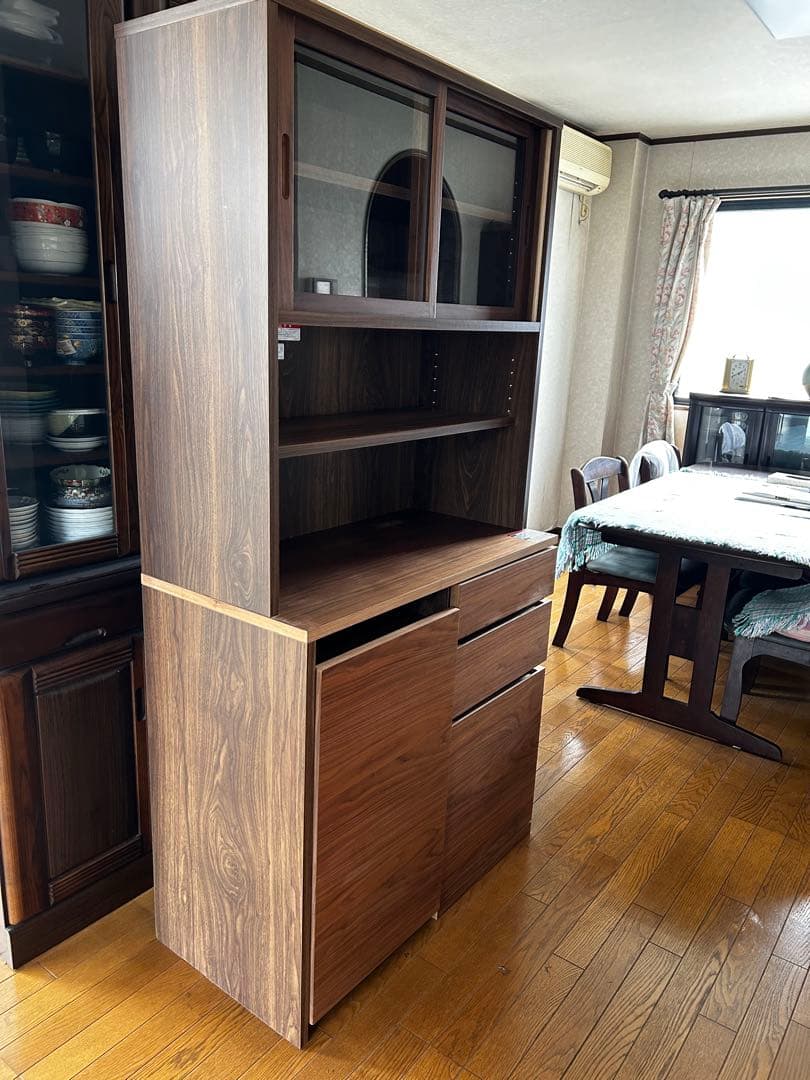 無印良品　木製カップボード・ウォールナット材幅８８×奥行４４×高さ１７５．５ｃｍ