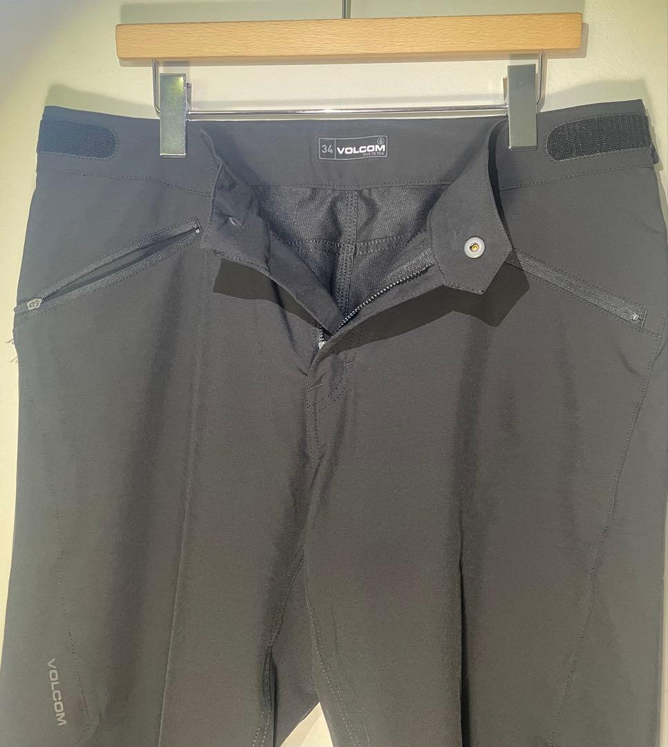 VOLCOM ブラックパンツ サイズ34. Lサイズ
