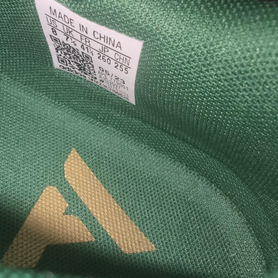 美品 adidas トレイヤング1 26cm