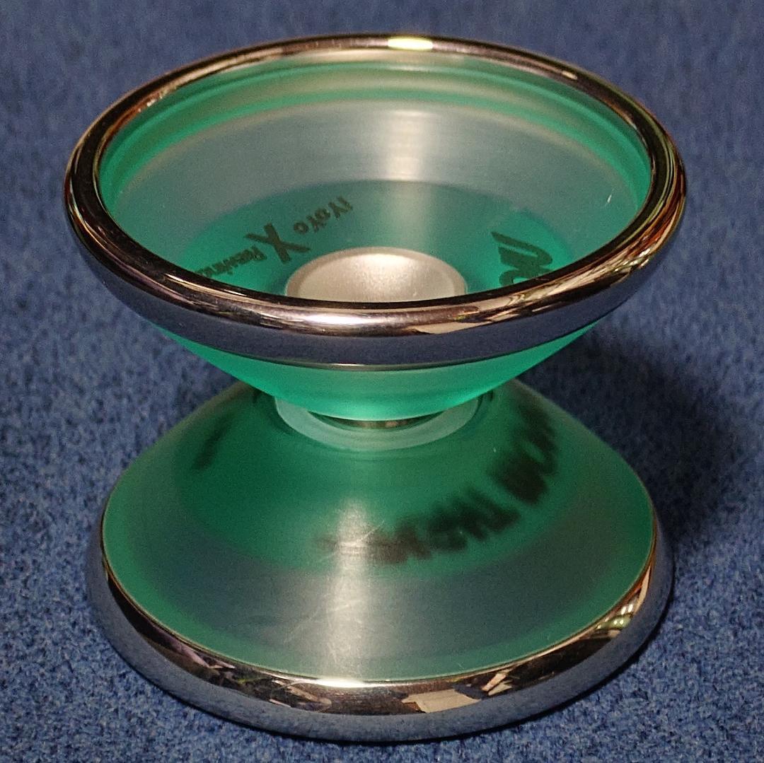 iYoYo NIGHT MOVES X ライトブルー×シルバーリム