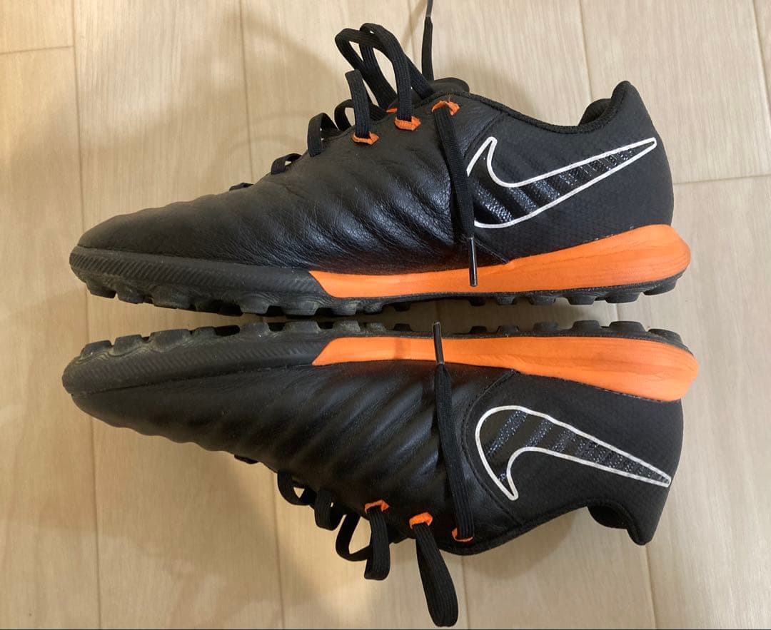 【美品】NIKE TIENPO X 25.5cm