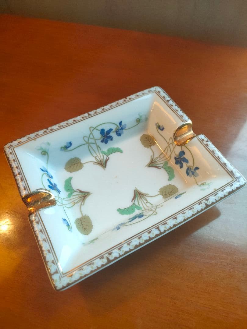 希少ハビランドアンピアトリスユージェニーアッシュトレイ9.5cm ×11.5cm