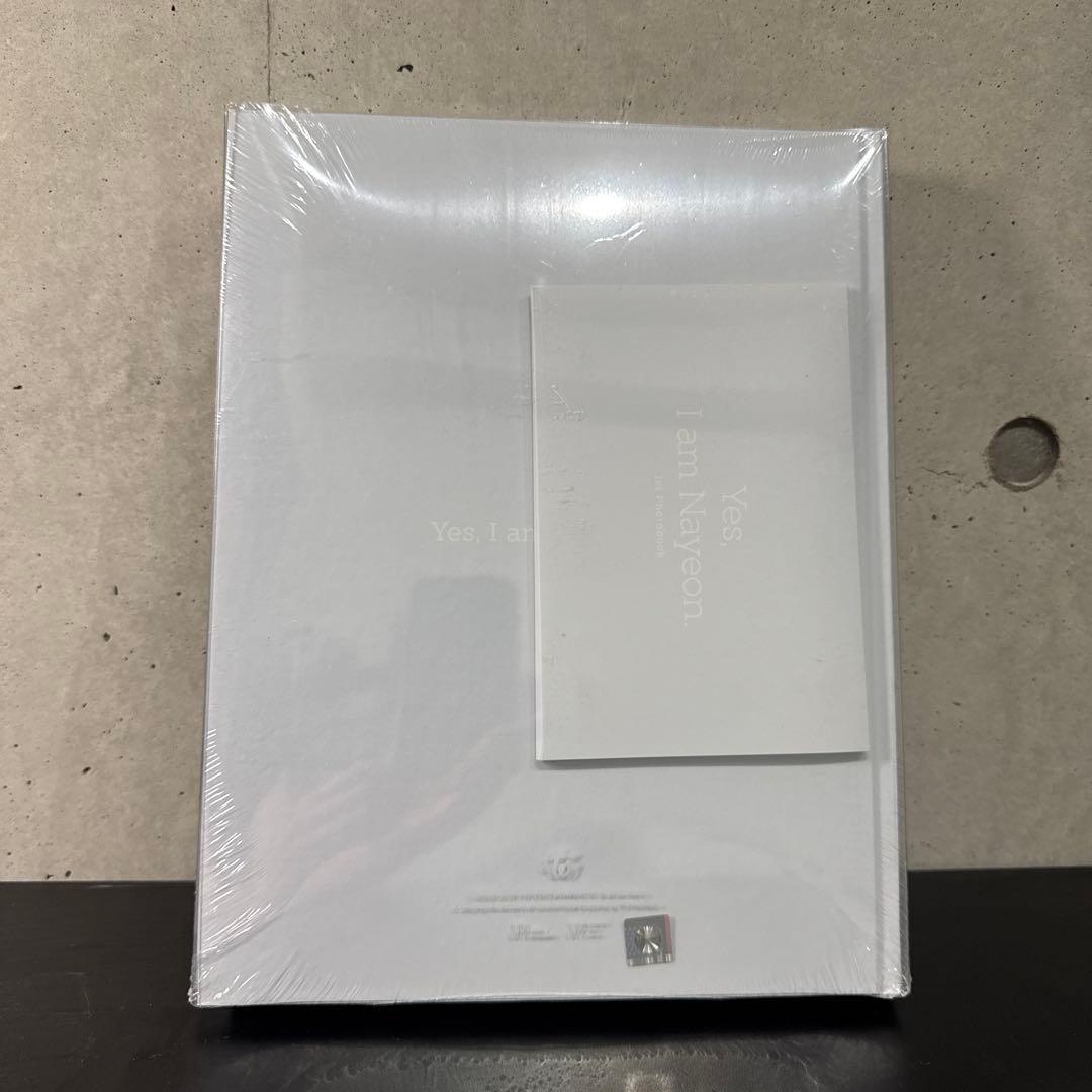 TWICE ナヨン yes i am 写真集　新品未開封