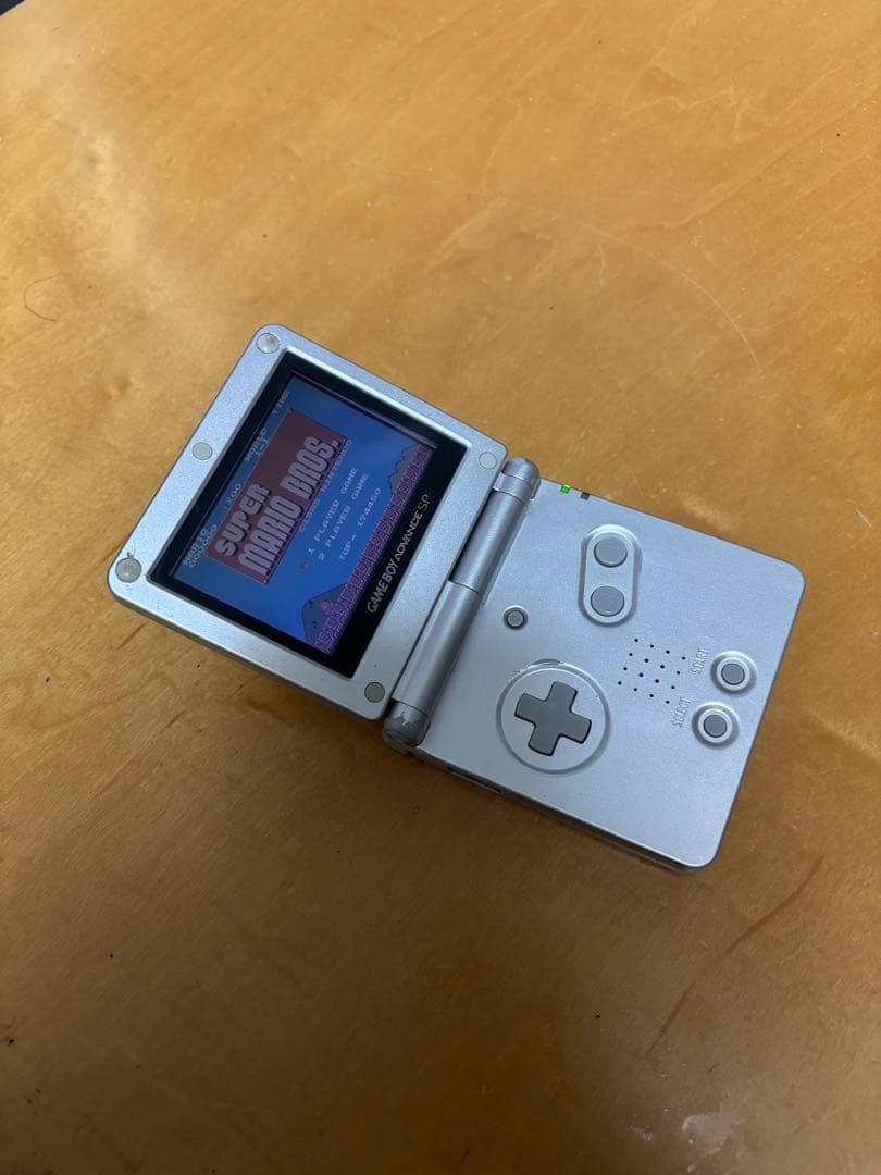ゲームボーイアドバンスSP プラチナシルバー